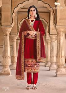 ล่าสุดนักออกแบบการเย็บปักถักร้อยกํามะหยี่ลําดับงาน Kurti ตั้งโดย Fab Zone - Product Image 5