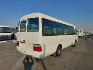 รถบัสโคสเตอร์ ปี 2004 พวงมาลัยขวา เครื่องยนต์ดีเซล 4.1 ลิตร ภายในสีเข้ม เบาะหนัง - จัดส่งฟรี - Product Image 6