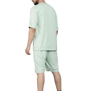 Ensembles de shorts d'été de style unique pour hommes High Street T-shirts brodés décontractés de haute qualité et shorts respirants grande taille - Product Image 2