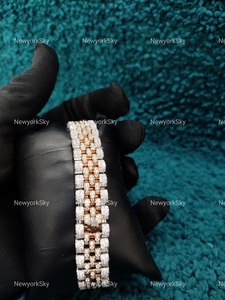 Nuevo reloj de acero inoxidable de ajuste hecho a mano de lujo Real VVS Moissanite para mujer Hip Hop Iced Out Fashion Edición limitada - Product Image 5