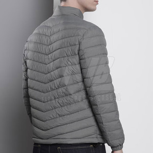 เสื้อแจ็คเก็ตพัฟเฟอร์ผู้ชายคุณภาพสูง ออกแบบใหม่ทันสมัย สไตล์ไฮสตรีท สำหรับฤดูหนาว รับบริการ OEM - Product Image 2