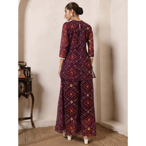 Conjunto coordinado estilo bohemio indo-occidental para mujer: Kurti Bandhani color vino con Palazzo de gasa estilo indo-occidental - Product Image 4