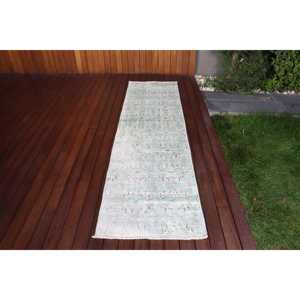 Alfombra Vintage de 2.3x8.3 pies, Alfombra Turca Azul con Diseño Floral de Lana - Product Image 1