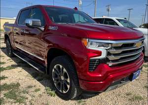 Chevrolet Silverado 1500 3.0L Duramax Turbo Diesel d'occasion propre, modèle 2025 - Product Image 2