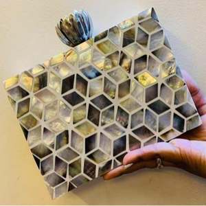 Clutches luxueuses faites à la main en nacre, artisanat intemporel, écologiques, taille personnalisée pour femmes, accessoires élégants pour robe, accessoires de soirée formels - Product Image 2