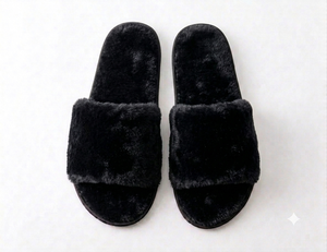 Pantoufles d'hôtel en fourrure pour hommes et femmes, logo personnalisé, multicolores, faites à la main, pour la maison : pantoufles d'intérieur confortables avec bordure en PU - Product Image 2