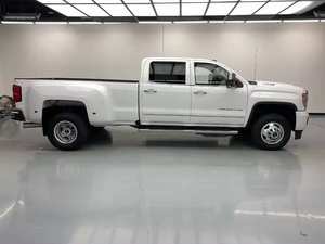 2024 S.I Ee.RR.A 350.0HD DE.NA LiI Left Steering Leather Seats Rear <b>Camera</b> Smart Automatic IN Good Condition - Product Image 2