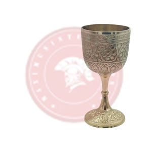 Copa de Vino de Lujo Plateada en Plata sobre Latón |   Copa de Cáliz Grabada para Decoración de Bar de Bodas, Estilo Vintage, Vajilla Premium - Product Image 1