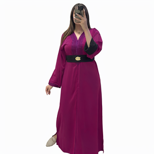Vestido Kaftán Marroquí de Lujo y Estilo Modesto |   Ribete de Trenza Agad y Madeema Bordado a Mano en Crepé Rosa Premium + Cinturón a Juego Otoño - Product Image 3