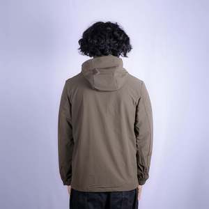 Chaqueta de verano de carcasa dura Resistente al agua A prueba de viento Características de fitness Cierre de cremallera Soporte Impreso Nylon Poliéster Uso en invierno - Product Image 4