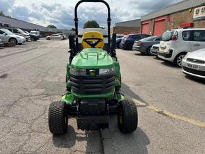 เครื่องตัดหญ้าแบบนั่งขับ John Deere X370 รุ่นเครื่องยนต์เบนซิน ใบมีดแบบโรตารี่ หมุนรอบตัวเองได้ รัศมีวงเลี้ยวศูนย์ ความกว้างการตัด 25 นิ้ว รับประกัน 3 ปี - Product Image 3