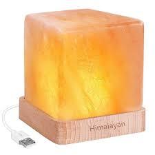 Lampe en sel de l'Himalaya naturel, coupe carrée, avec base en bois, idéale pour les espaces d'ambiance paisible - Product Image 2