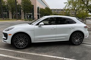 Porsche Macan 2024 Usado en Perfectas Condiciones - Product Image 3
