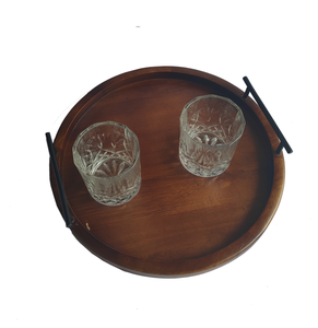 Bandeja de madera para servir con asas de metal a la venta, vajilla de mesa, vajilla para restaurantes, madera de mango, color oscuro - Product Image 1