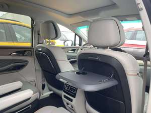 M4mini Van Luxe haut de gamme avec intérieur lumineux 7 places Boîte de vitesses automatique et manuelle Série MPV - Product Image 4