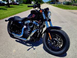 Motocicleta usada Harley-Davidson XL 1200 del 2021 a bajo precio en venta - Product Image 1
