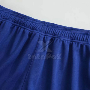 Uniforme de football personnalisé de haute qualité avec un polyester 100% durable, respirant et anti-transpiration, couleurs/logo/taille personnalisées - Product Image 6