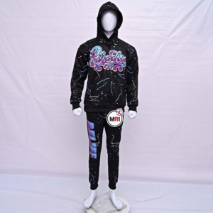 Ensemble de pyjama personnalisé de haute qualité 100% coton imprimé multicolore OEM respirant et décontracté pour hommes vêtements de rue survêtements d'hiver de grande taille - Product Image 1