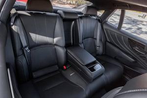 Lexus LS 500 2021, parfait état, boîte manuelle, turbo, conduite à gauche, intérieur clair, pneus R18 - Product Image 5