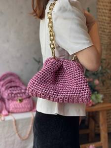 Bolso de hilo de ganchillo de alta moda, bolsos al por mayor con forro de tela de algodón, cierre de cremallera y decoración de borlas para uso diario - Product Image 4