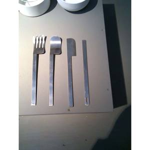 Juego de cubertería de acero inoxidable pulido con diseño impresionante, tenedor, cuchara y cuchillo - Product Image 5