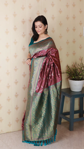 Sari Banarasi en soie douce rose corail avec tissage complexe en zigzag Meenakari Zari parfait pour les mariages occasions festives - Product Image 5