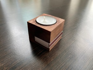 Bougeoir en bois à six colonnes, idéal pour la décoration intérieure, centre de table et éclairage festif, fabriqué à la main en Inde - Product Image 5