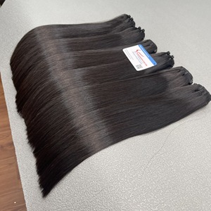 Cheveux de trame de qualité supérieure avec coutures serrées et texture lisse - Product Image 4