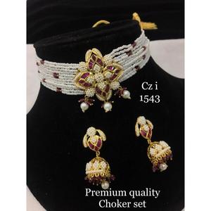 Ensemble de bijoux en moissanite Kundan polie à la main authentique avec Tikka et boucles d'oreilles pour la journée spéciale de la mariée de fournisseurs indiens - Product Image 3