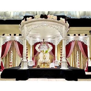 RajMahal – thème de mariage blanc, Mastani, Mandap, evénement de mariage Royal, décoration de Mandap, magnifique intérieur sculpté doré, Mandap de mariage - Product Image 1