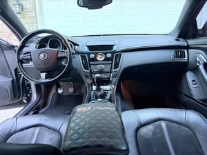 Cadillac CTS-V Coupé 2012 prêt à être expédié - Product Image 2