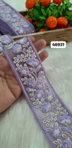 Cordones bordados de diseño floral hechos a medida en 4 pulgadas de ancho con diseño de borde de secuencia para trajes de mujer y para reventa - Product Image 3