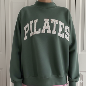 Haut décontracté pour femme, en tricot long, col montant, coupe ample, style urbain minimaliste, pour un confort quotidien - Product Image 1