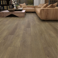 Revêtement de sol en vinyle SPC moderne pour intérieur, planches PVC à clipser, antidérapant, surface unie, design graphique, salon