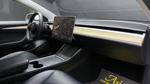 Tesla Model 3 Performance (AWD) - Autonomie de 601 à 700 km, 250 à 300 ch, écran tactile - Product Image 6