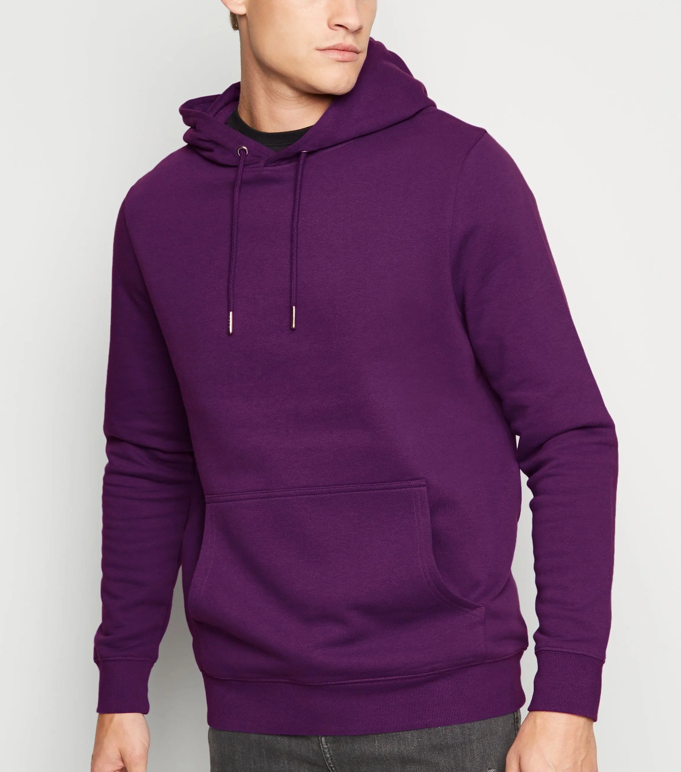 Color púrpura Precio de fábrica Logotipo personalizado Sudadera con capucha en blanco para hombres Sudadera con capucha de manga completa de ajuste regular para hombres