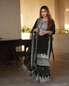 ชุดเสื้อผ้าสำหรับงานปักลายฮาราร่าและ dupatta เย็บครบชุดมาใหม่ - Product Image 2