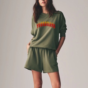 ชุดเสื้อสเวตเตอร์ขาสั้นสองชิ้นผ้าสแปนเด็กซ์/ โพลีเอสเตอร์สำหรับผู้หญิงชุดฤดูร้อนสไตล์ใส่ได้ทุกวัน - Product Image 1