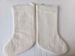 ถุงเท้าผ้าฝ้ายออร์แกนิกสั่งทำพิเศษ สีขาว ตกแต่งลายควิลท์ นุ่ม ระบายอากาศได้ดี เหมาะสำหรับตกแต่งแขวนในเทศกาลอีสเตอร์และคริสต์มาส ขนาดกลาง รูปทรงยาว - Product Image 6