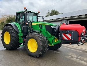Tractor Agrícola John Deere 6130R 4x4, Tractor de Arrastre de 70HP con Transmisión por Engranajes, Alta Productividad, 3 Años de Garantía - Product Image 4
