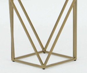 Table décorative Fournitures de meubles modernes Tables de luxe Décoration de chambre Intérieur Accessoires de maison Table de meubles Artisanat en métal - Product Image 3