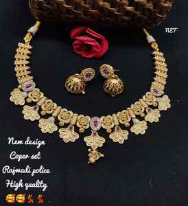 JOYERÍA DE COBRE TRADICIONAL Y DE MODA INDIA CONJUNTO DE JOYERÍA DE BODA NOVIA PARA MUJER CONJUNTO DE PENDIENTES Y COLLAR - Product Image 2