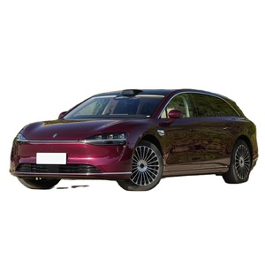 Vagoneta Eléctrica Mediana-Grande de 5 Puertas y 5 Asientos, Ultra 4x4, Vehículo de Nueva Energía con Autonomía NEDC de 601-700 km, Motor de 300KW - Product Image 3