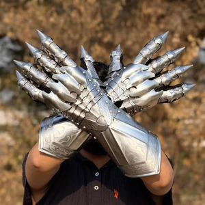 El mejor disfraz de Halloween, juego de rol, juego de Cosplay, Caballero Medieval, guantes góticos, par de guantes, Metal grabado pulido Chapado en plata - Product Image 1