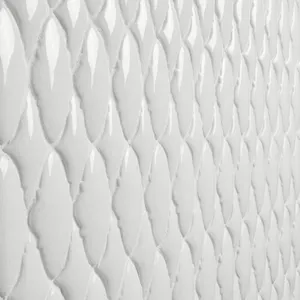 Delphi Valor 9 pulg. X 12 pulgadas Azulejo de pared de mosaico de vidrio brillante craquelado Blanco Glaciar - Product Image 1