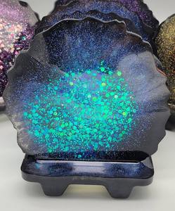 แผ่นรองแก้วเรซิ่นหลากสีสำหรับบ้านและร้านกาแฟ ทนทานและทนความร้อน - Product Image 4