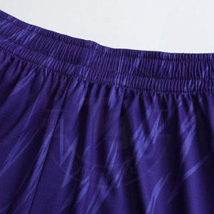 ชุดบาสเก็ตบอลผู้ชายผ้าโพลีเอสเตอร์ 100% ระบายอากาศได้ดี แห้งเร็ว พิมพ์ลายแบบซับลิเมชั่นคุณภาพสูง ราคาขายส่งที่ดีที่สุด - Product Image 6