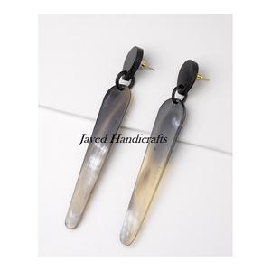 Pendientes Impermeables de Cuerno de Búfalo Natural Pulido de Alta Calidad para Mujer, Joyería de Uso Diario de Estilo Animal Único, Tamaño Personalizado - Product Image 1