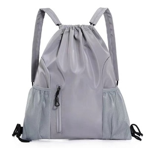 Sac à dos unisexe de grande capacité étanche avec cordon de serrage Sac à dos de cyclisme en plein air Sac à dos d'école de loisirs et de sport à la mode - Product Image 1