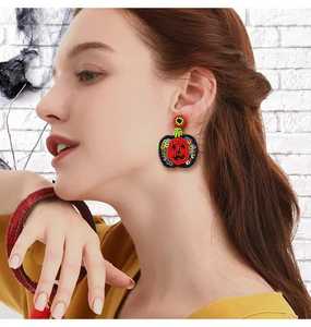 Pendientes Exclusivos de Acrílico Transparente con Diseño de Ramas de Coral Gris Ahumado para Mujer, Joyería de Moda, Boutique de Lujo - Product Image 4